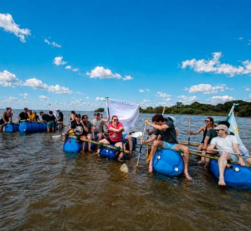 Raft building with Yak'Ocean for your corporate seminars